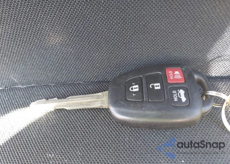 2015 Toyota Corolla Le из США, поврежденный, VIN 2T1BURHE7FC242395